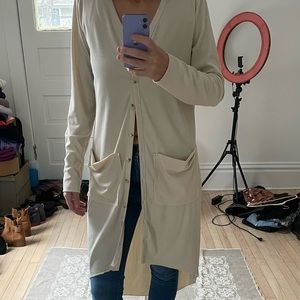 ribbed stretch white / tan long cardigan duster - size large
